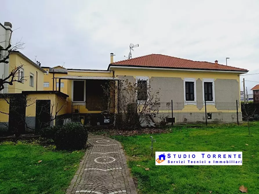 Immagine 2 di Villa in affitto  176 a Cormano