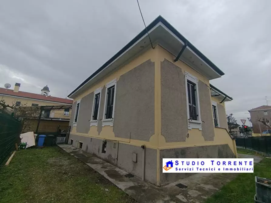 Immagine 3 di Villa in affitto  176 a Cormano