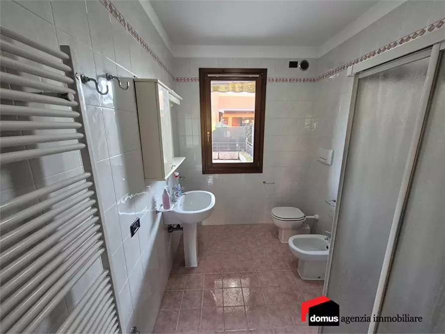 Immagine 5 di Villetta a schiera in affitto  a Dueville