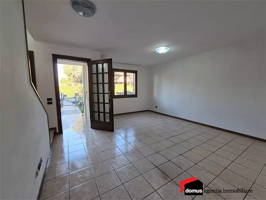 Immagine 2 di Villetta a schiera in affitto  a Dueville