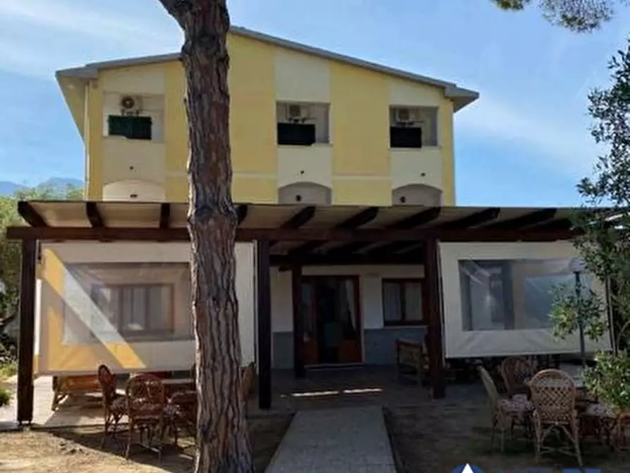 Immagine 1 di Albergo/B&B/Residence in vendita  85 a Campo Nell'elba