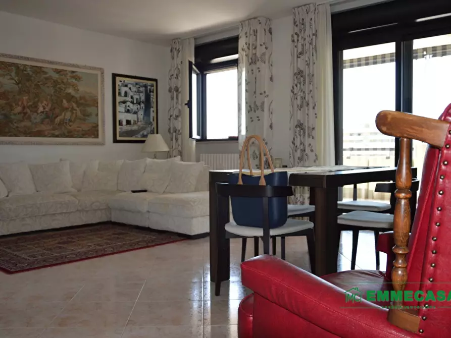 Immagine 4 di Appartamento in vendita  a Valenzano