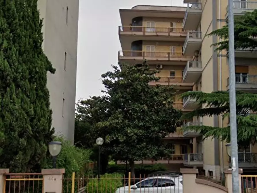 Immagine 1 di Appartamento in vendita  44 a Bari