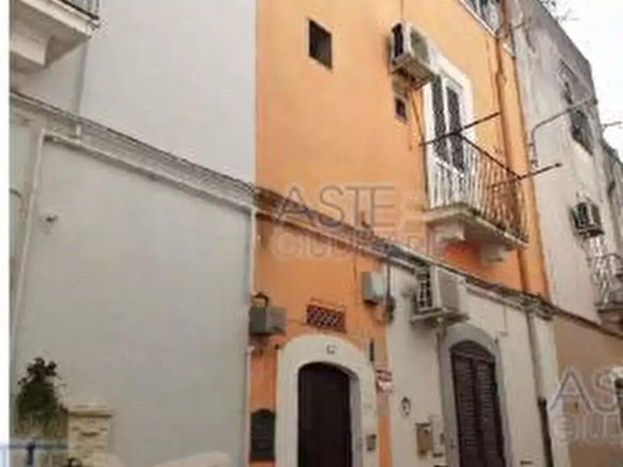 Immagine 1 di Appartamento in vendita  62 a Gioia Del Colle