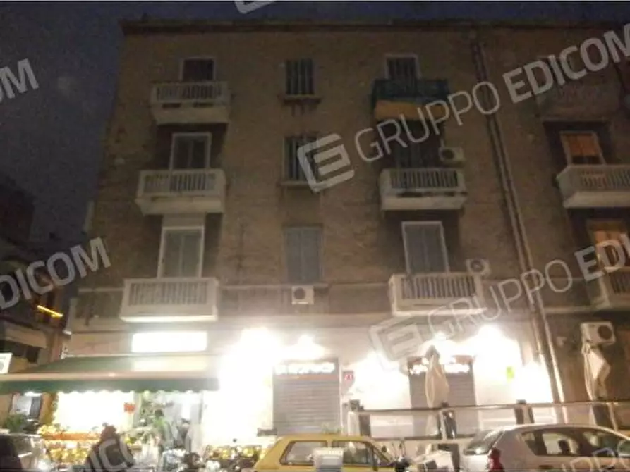 Immagine 8 di Appartamento in vendita  5 a Bari