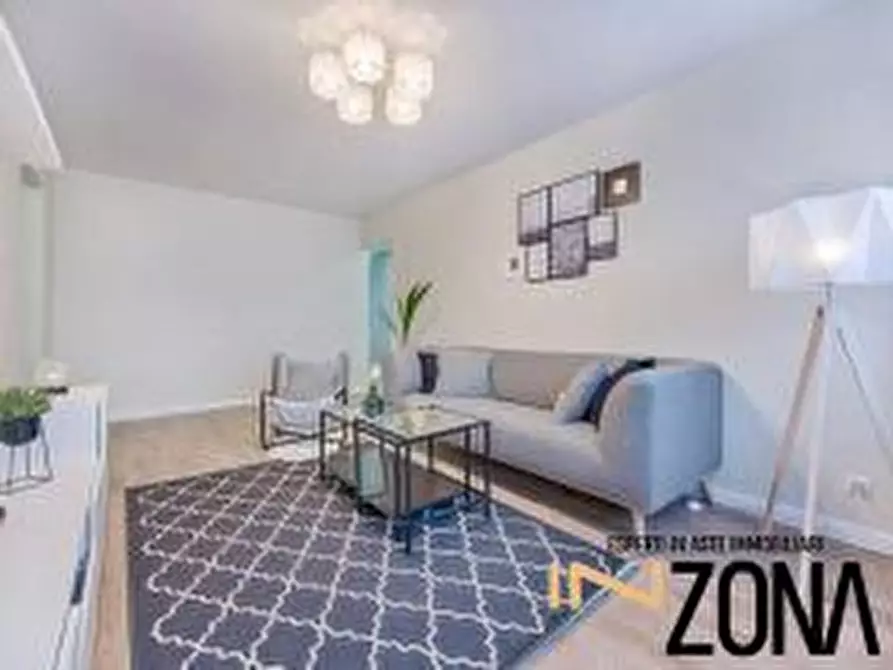 Immagine 10 di Appartamento in vendita  21 a Manfredonia