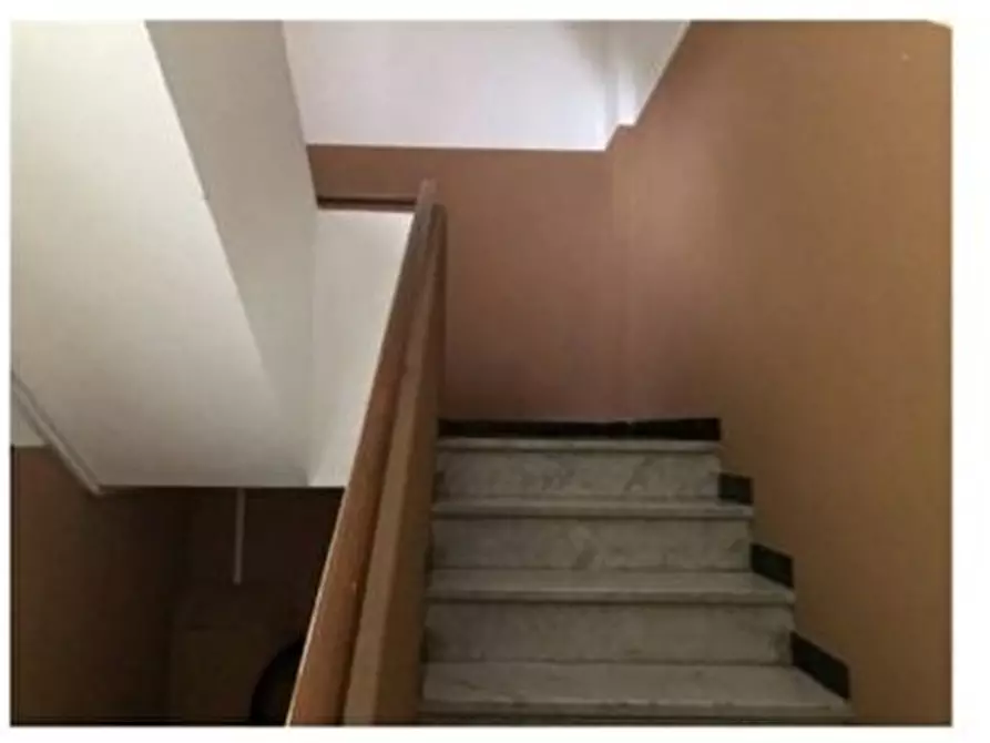 Immagine 5 di Appartamento in vendita  35D a Genova