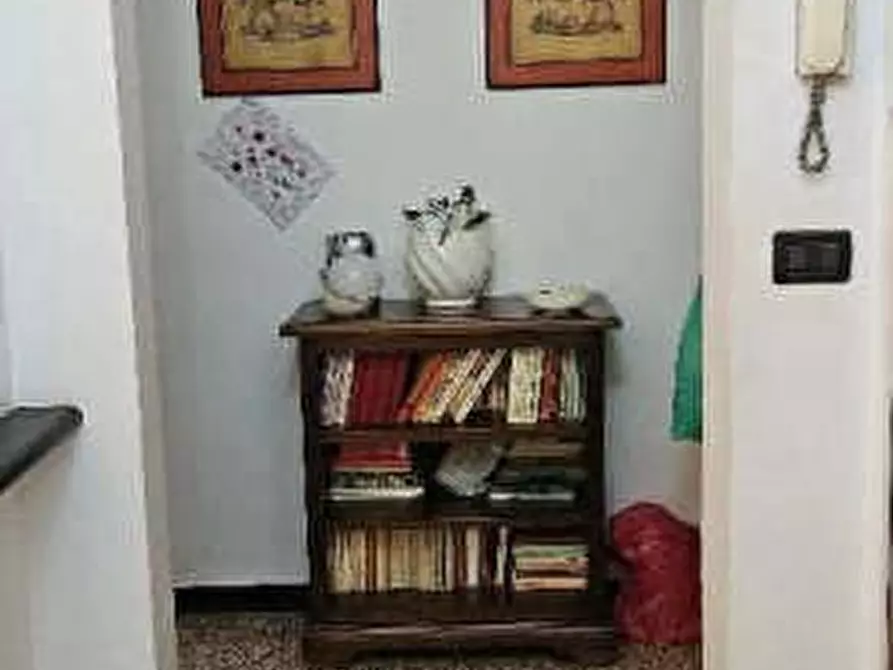 Immagine 10 di Appartamento in vendita  10 int 7 a Genova