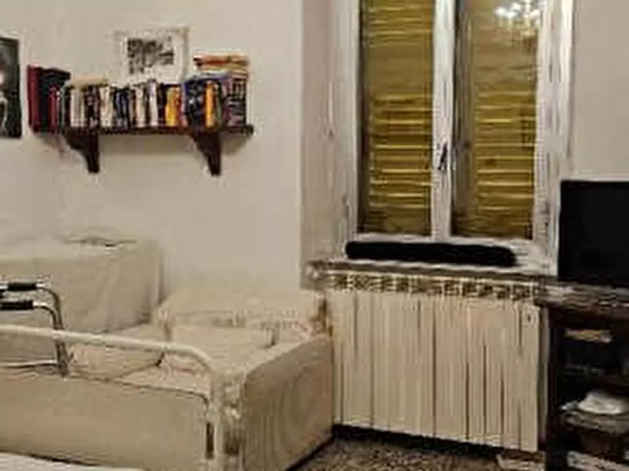 Immagine 2 di Appartamento in vendita  10 int 7 a Genova