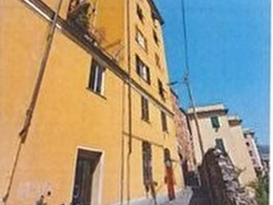 Immagine 4 di Appartamento in vendita  3 a Genova