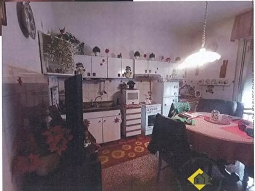 Immagine 9 di Appartamento in vendita  18 a Genova