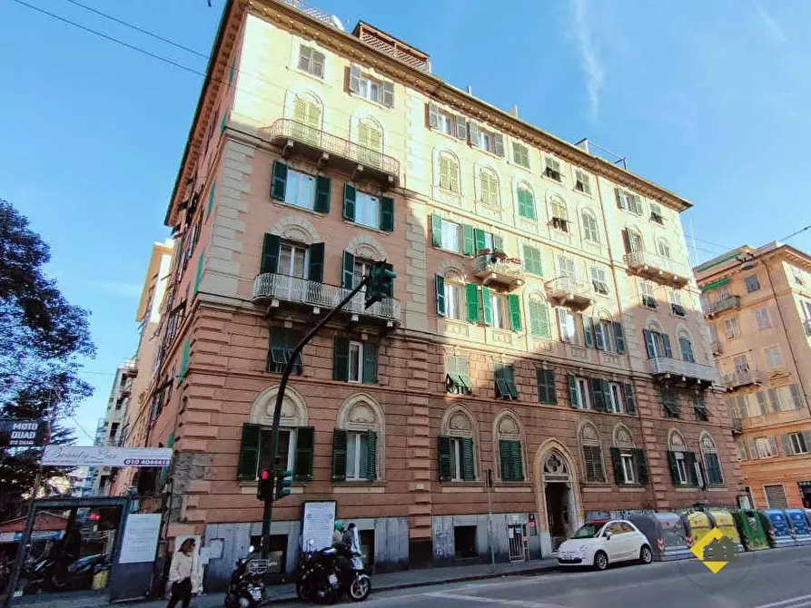 Immagine 2 di Appartamento in vendita  10/10 a Genova