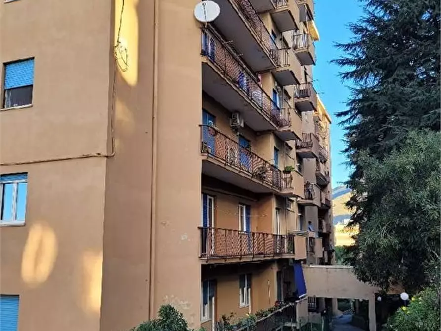 Immagine 2 di Appartamento in vendita  54/1 a Genova