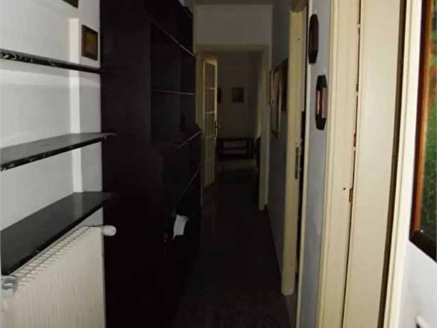 Immagine 6 di Appartamento in vendita  185 int.8 a Genova