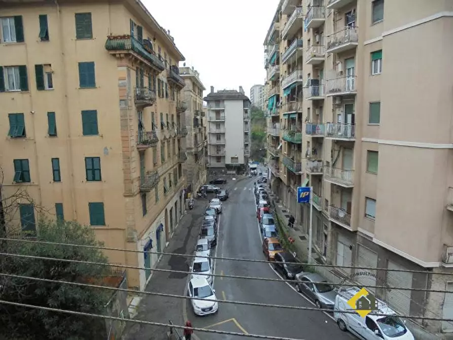 Immagine 2 di Appartamento in vendita  185 int.8 a Genova