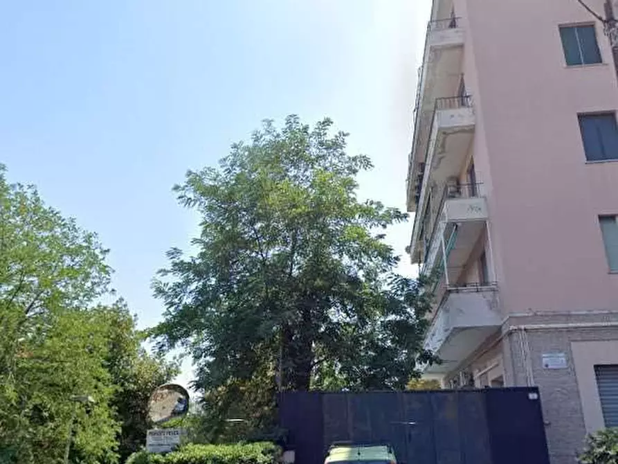 Immagine 3 di Appartamento in vendita  12F-nero a Genova