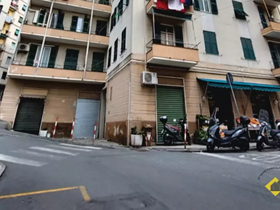 Immagine 6 di Appartamento in vendita  34 a Genova