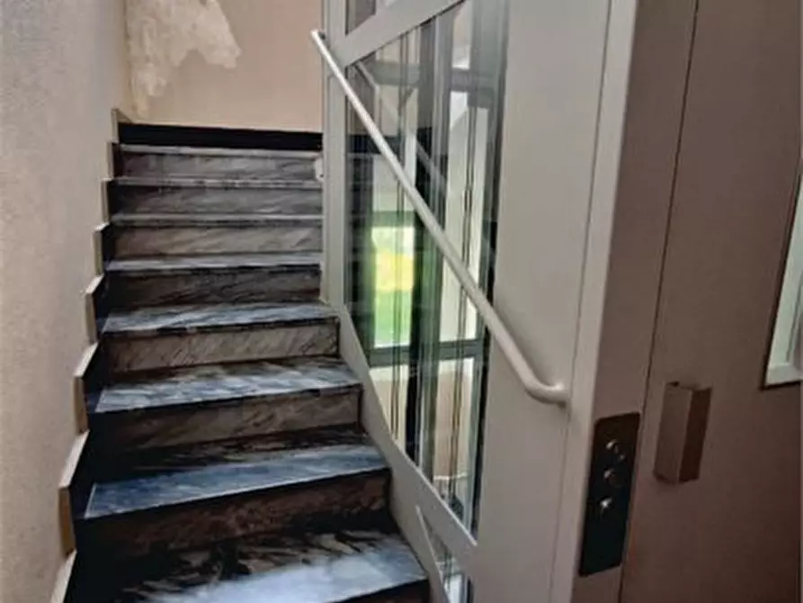 Immagine 5 di Appartamento in vendita  13/18 a Genova