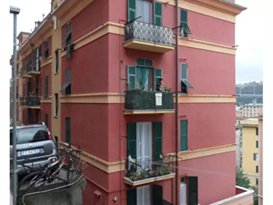 Immagine 9 di Appartamento in vendita  10 a Genova