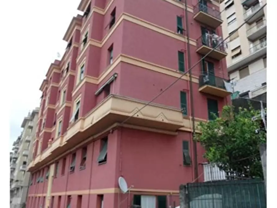 Immagine 3 di Appartamento in vendita  10 a Genova