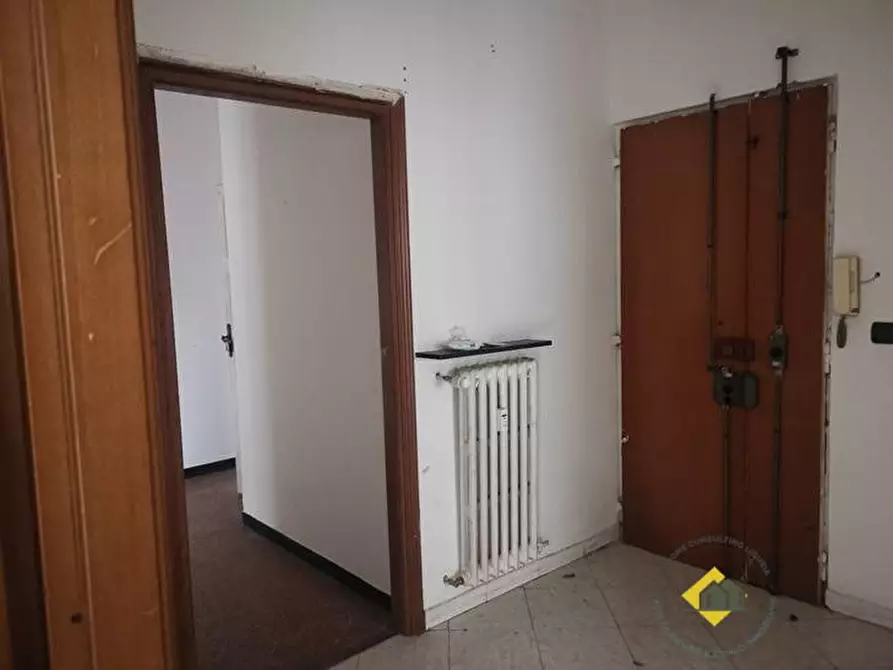 Immagine 5 di Appartamento in vendita  35 a Genova