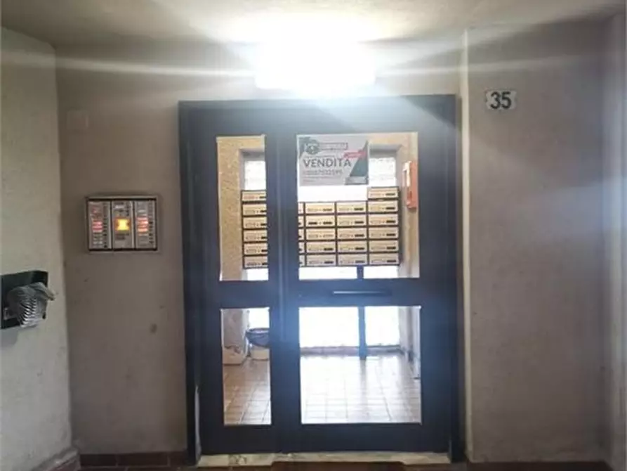 Immagine 3 di Appartamento in vendita  35 a Genova