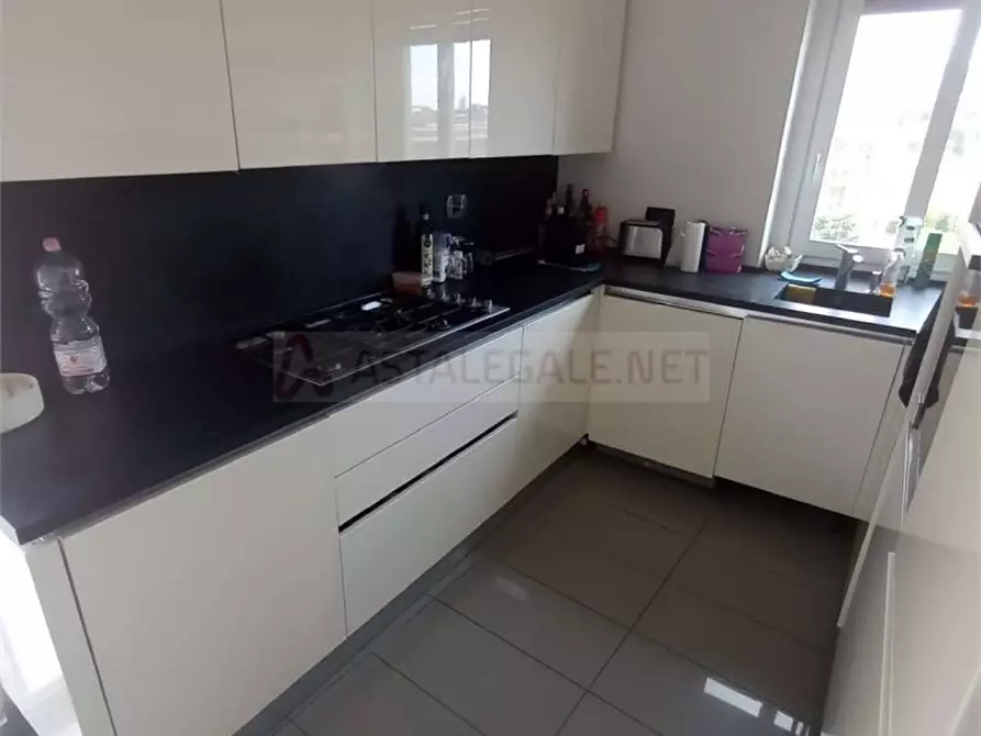 Immagine 4 di Appartamento in vendita  18 a San Remo