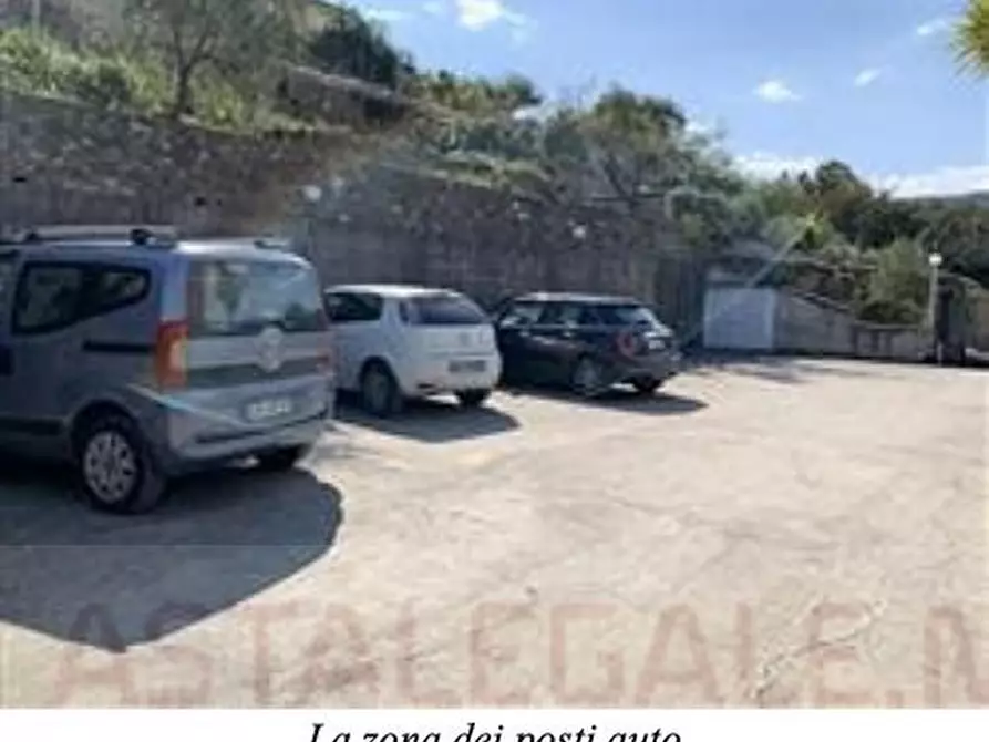 Immagine 10 di Appartamento in vendita  28 a Diano Marina
