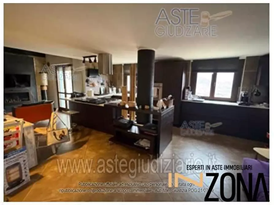 Immagine 1 di Appartamento in vendita  29 a L'aquila
