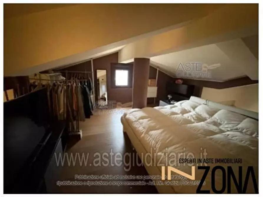 Immagine 4 di Appartamento in vendita  29 a L'aquila