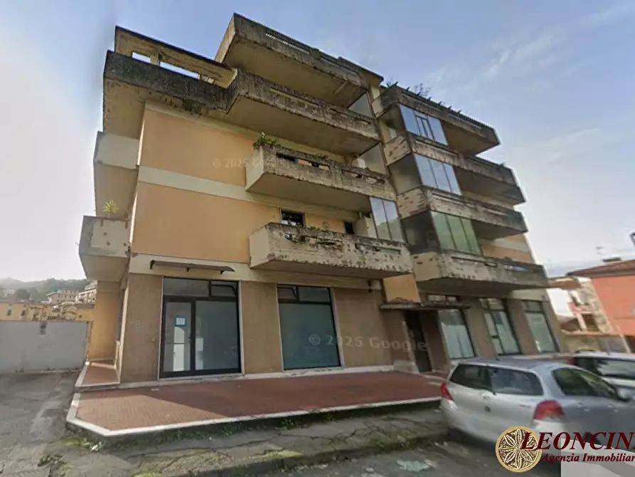 Immagine 4 di Appartamento in vendita  72 a Carrara