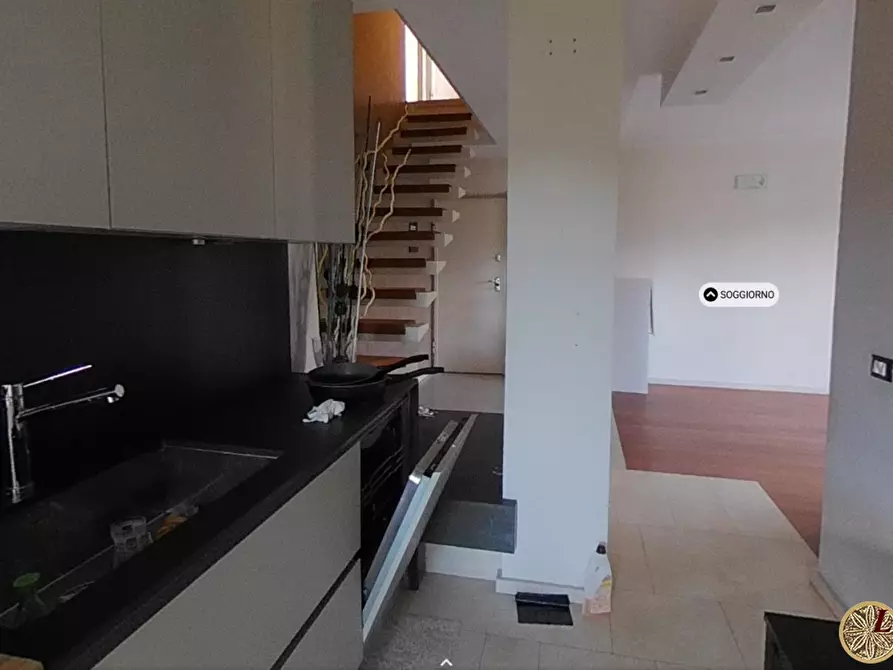 Immagine 6 di Appartamento in vendita  4 a Massa