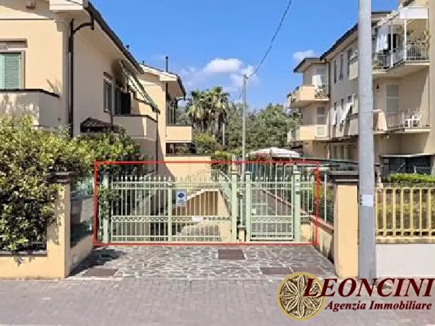 Immagine 3 di Appartamento in vendita  118 a Massa