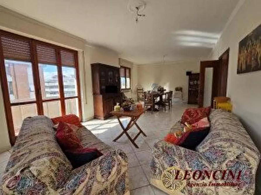 Immagine 3 di Appartamento in vendita  9 a Carrara