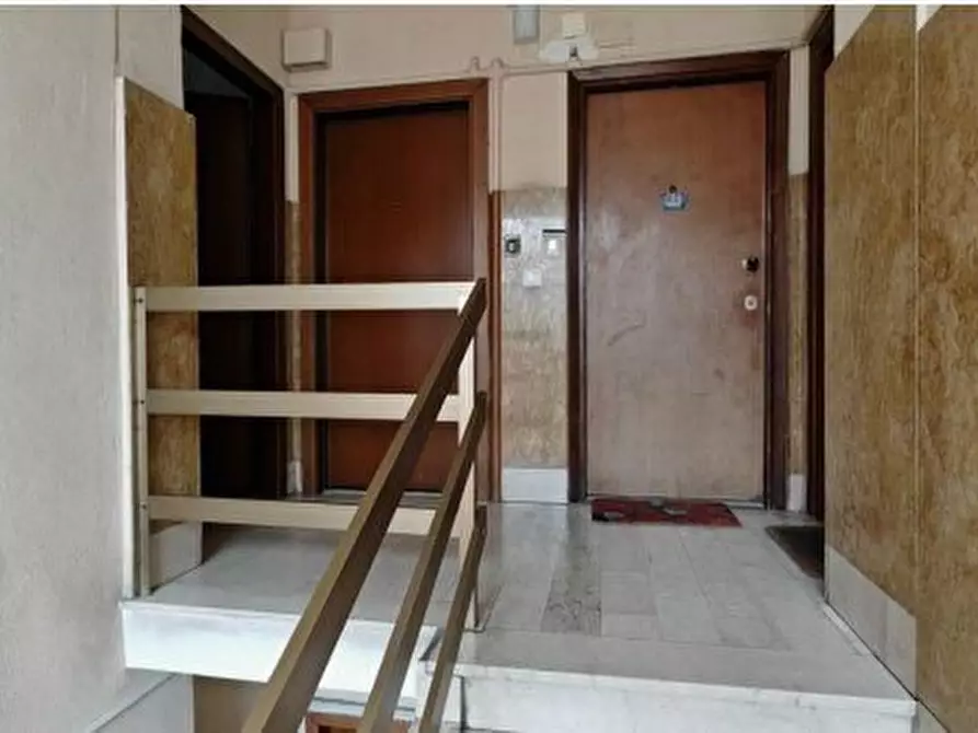 Immagine 10 di Appartamento in vendita  29 a Milano