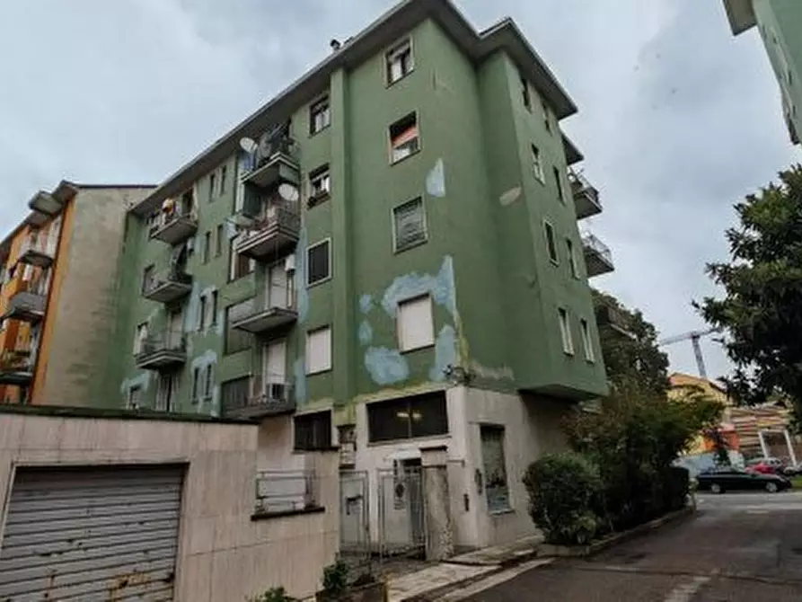 Immagine 3 di Appartamento in vendita  29 a Milano