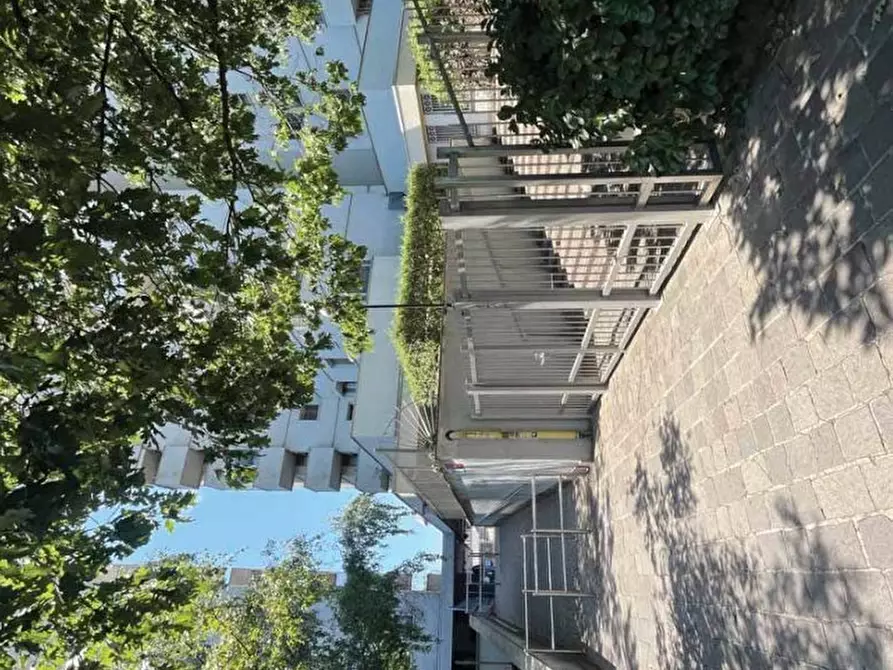 Immagine 3 di Appartamento in vendita  18 a Milano