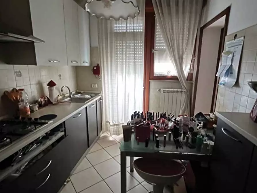 Immagine 9 di Appartamento in vendita  18 a Milano