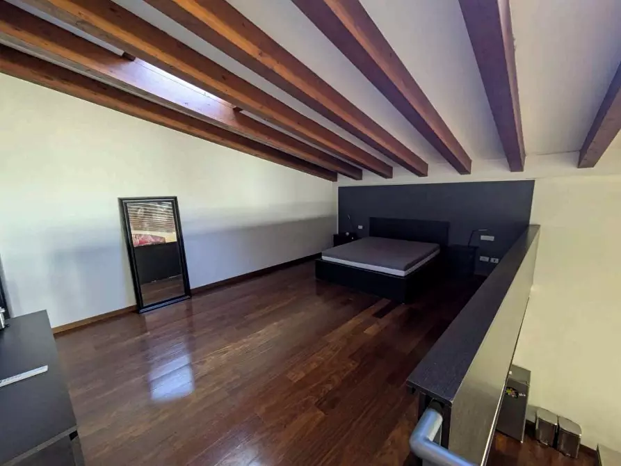 Immagine 9 di Appartamento in vendita  31 a Milano