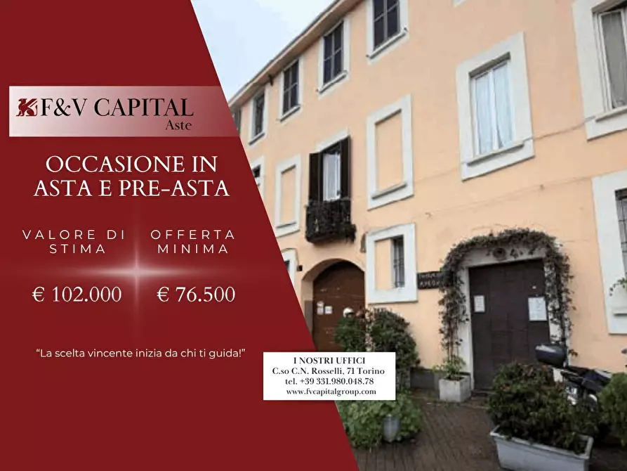 Immagine 1 di Appartamento in vendita  5 a Milano