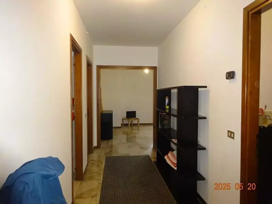 Immagine 9 di Appartamento in vendita  11 a Milano