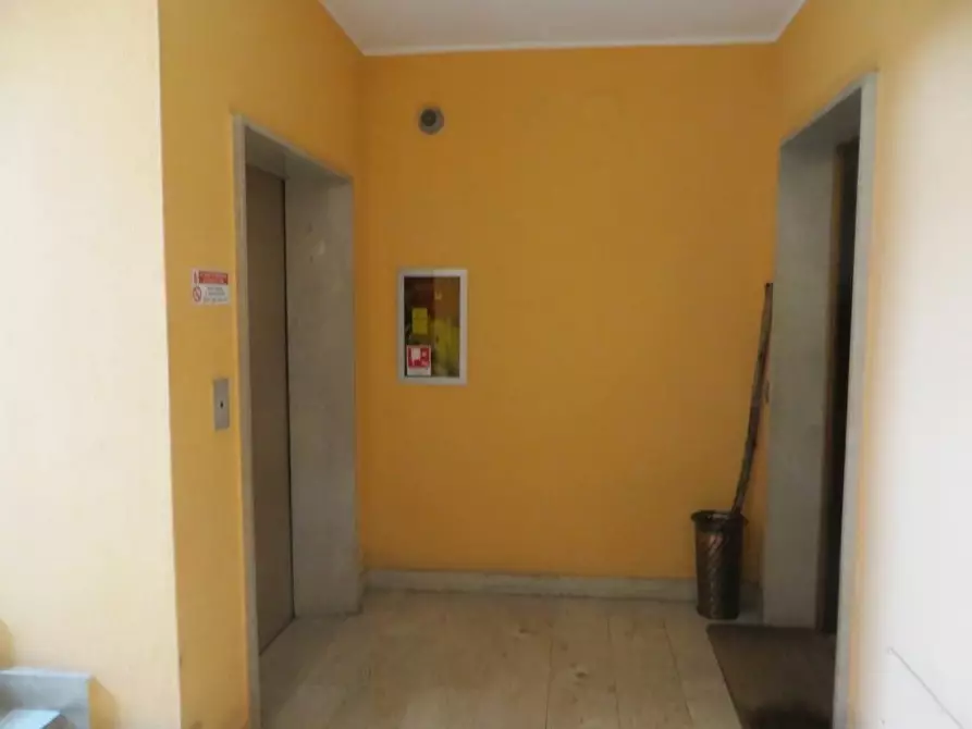 Immagine 6 di Appartamento in vendita  11 a Milano