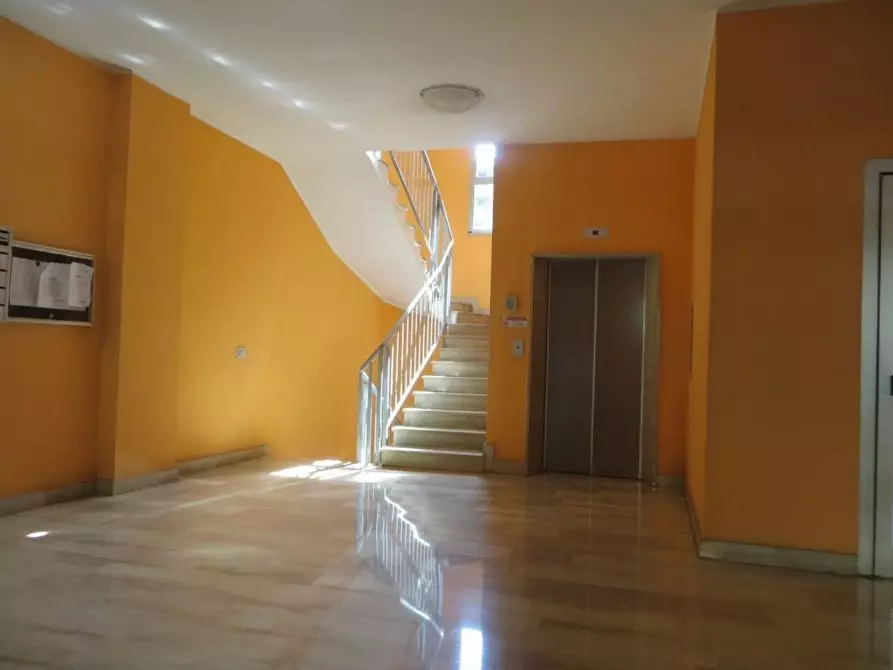 Immagine 5 di Appartamento in vendita  11 a Milano