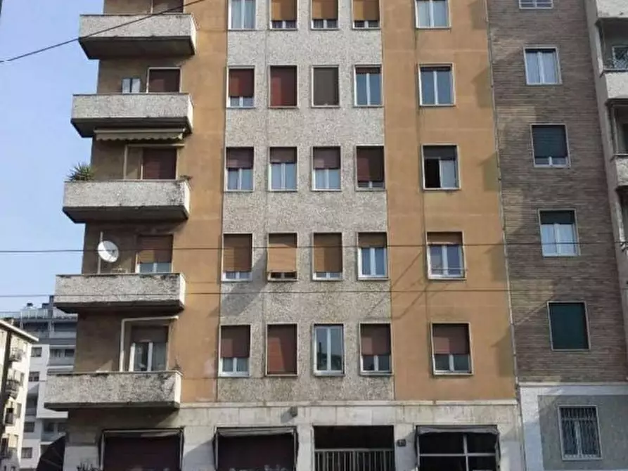 Immagine 2 di Appartamento in vendita  29 a Milano