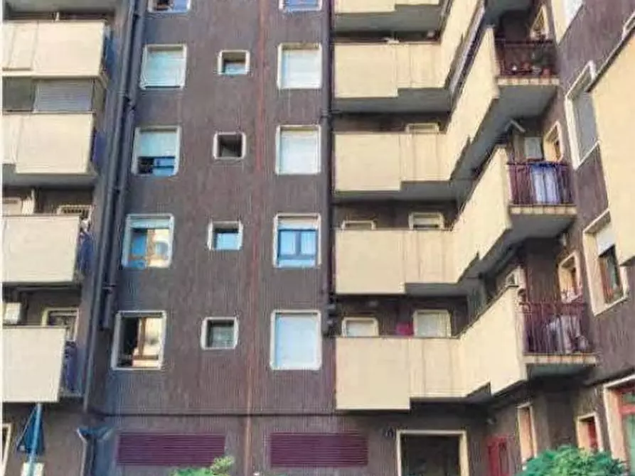 Immagine 2 di Appartamento in vendita  2 a Milano