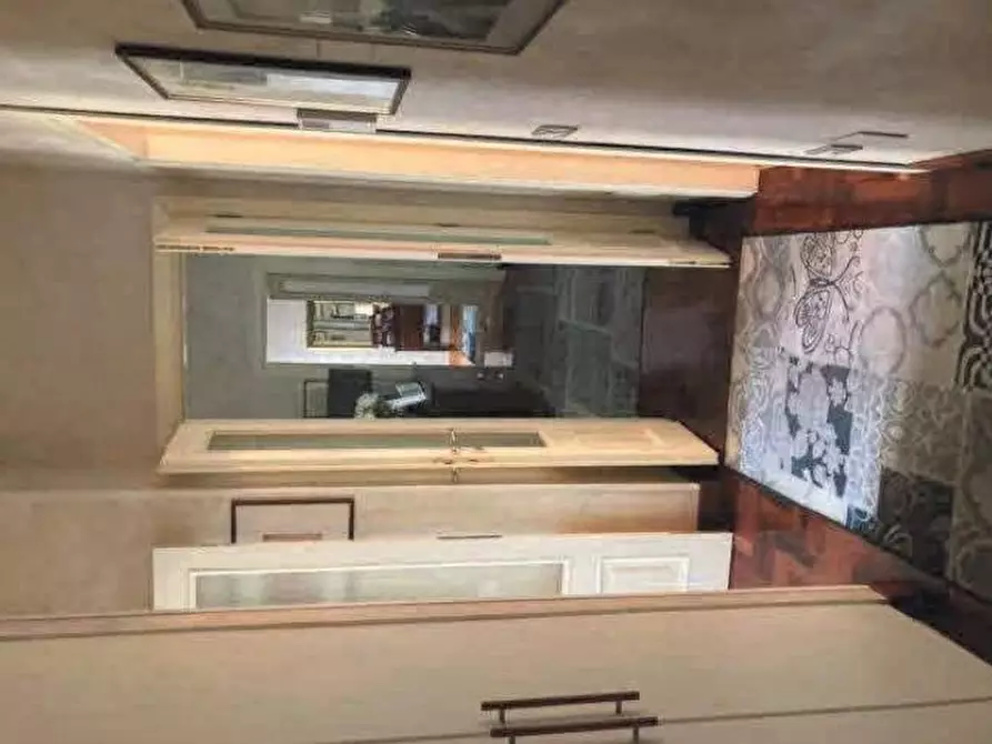 Immagine 6 di Appartamento in vendita  2 a Milano