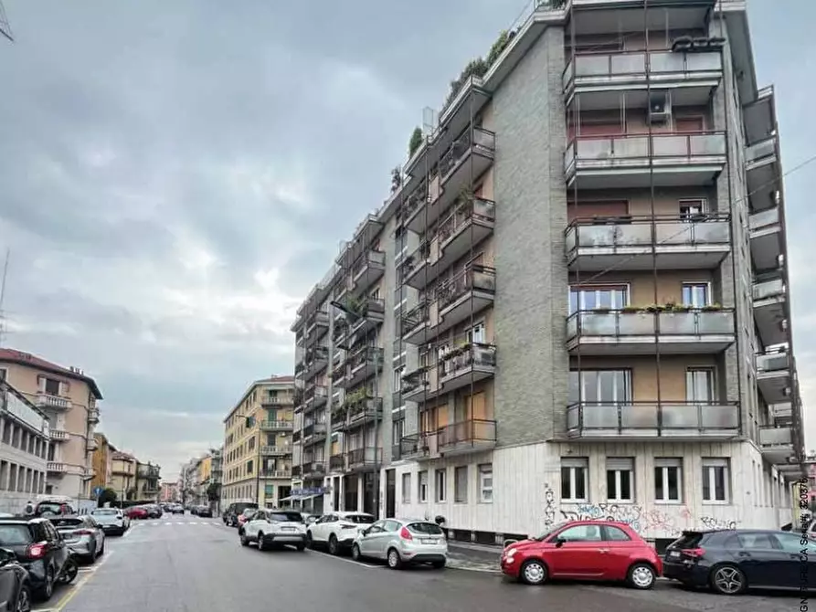 Immagine 3 di Appartamento in vendita  39 a Milano