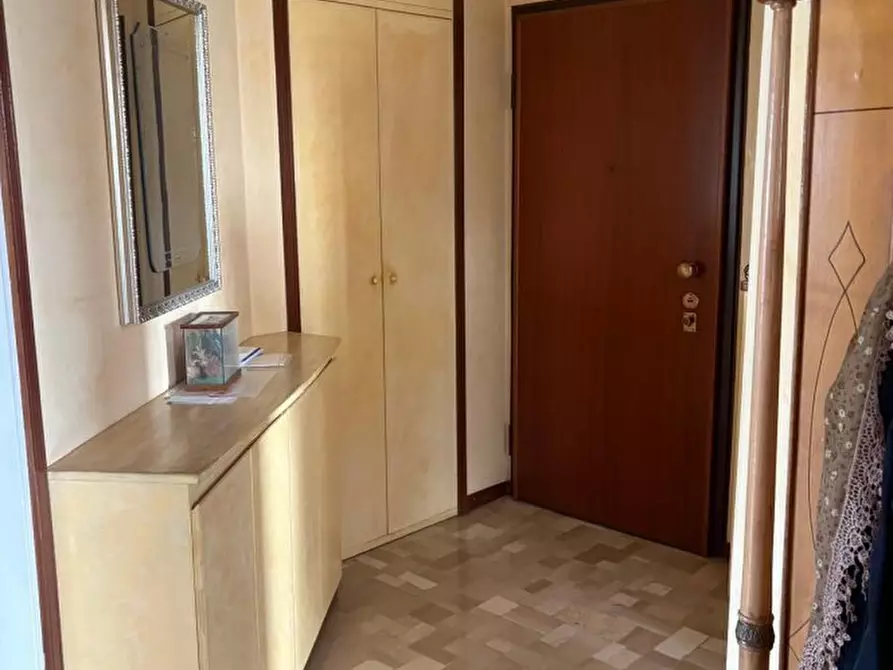 Immagine 5 di Appartamento in vendita  163 a Milano