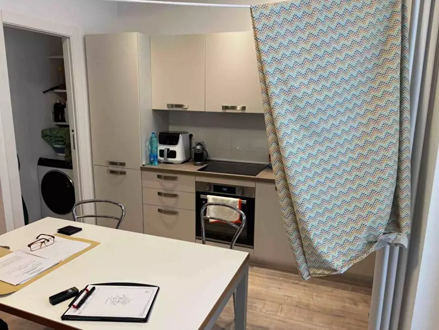 Immagine 8 di Appartamento in vendita  54 a Milano