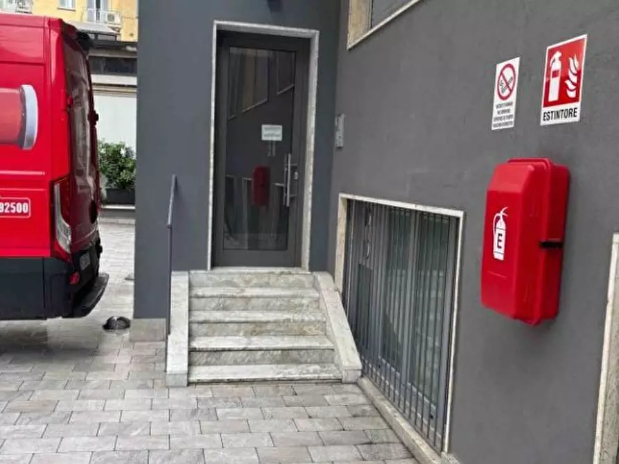 Immagine 4 di Appartamento in vendita  54 a Milano